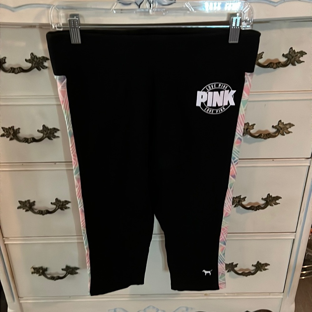 COPY - PINK Yoga Capri Leggings